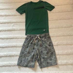 Starter short sleeve, athletic top green black & old navy shorts boys size 10–12